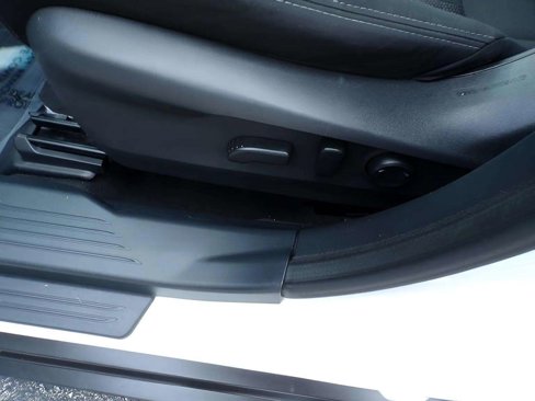 Used 2020 Subaru Outback Premium image 19