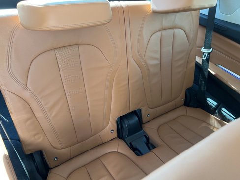 Used 2019 BMW X7 xDrive40i w/ Cold Weather Package image 22