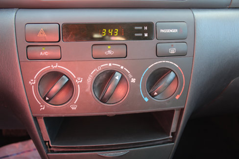 Used 2004 Toyota Corolla CE image 25