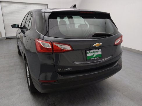 Used 2019 Chevrolet Equinox LS image 6