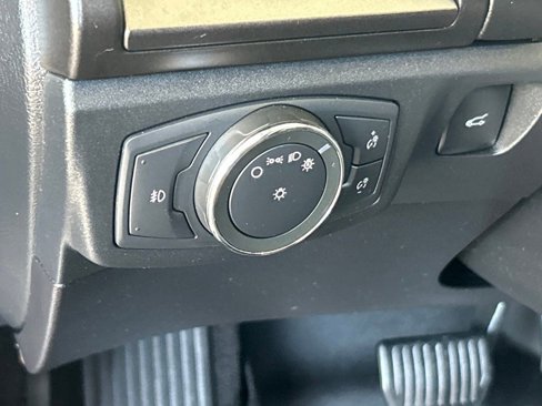 Used 2019 Ford Fusion Titanium image 35