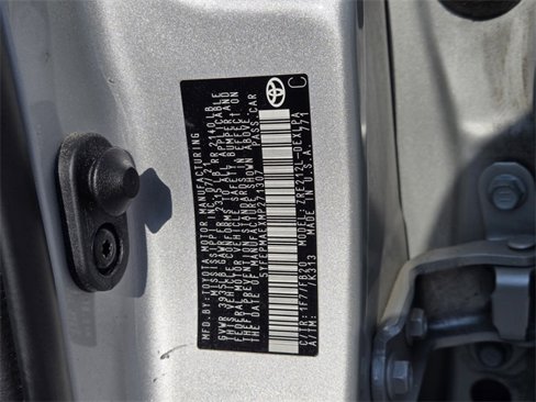 Used 2021 Toyota Corolla LE image 11