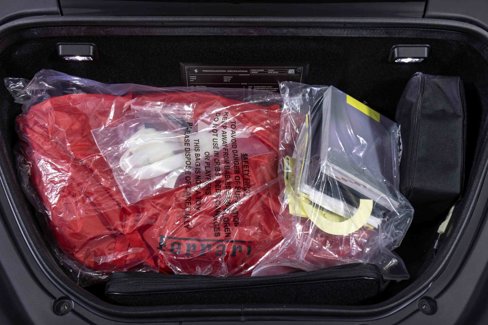 Used 2024 Ferrari SF90 Spider image 47