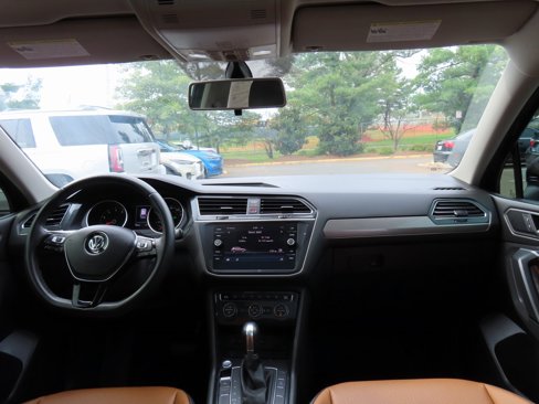 Used 2019 Volkswagen Tiguan SE image 15