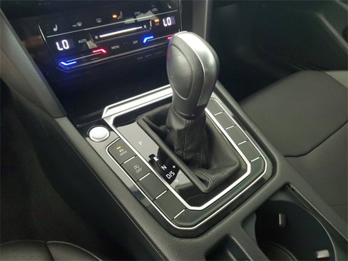 Used 2021 Volkswagen Arteon SE image 29