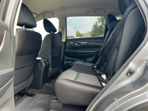 Used 2019 Nissan Rogue SV w/ Premium Package image 13