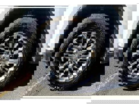 Used 2016 Jeep Grand Cherokee Limited w/ Trailer Tow Group IV image 9