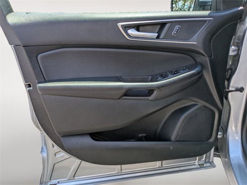 Used 2023 Ford Edge SEL image 12