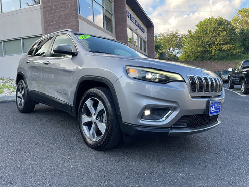 Used 2019 Jeep Cherokee Limited image 15