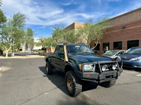 Used 2002 Toyota Tacoma 4x4 Xtracab V6 image 3