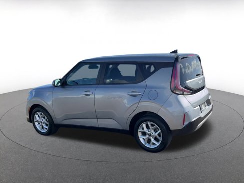 Used 2023 Kia Soul LX w/ Option Group 015 image 10