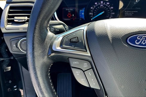 Used 2020 Ford Fusion SE w/ Equipment Group 151A image 18