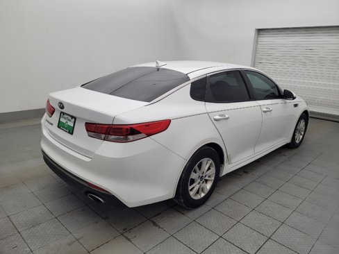 Used 2017 Kia Optima LX image 7