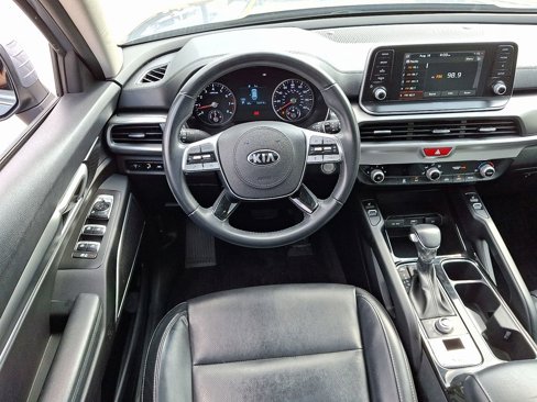 Used 2020 Kia Telluride S w/ S 8 Passenger Seating Package image 13