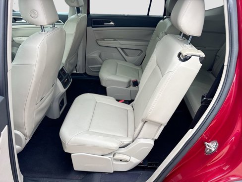 Used 2019 Volkswagen Atlas SE w/ Panoramic Sunroof Package image 22