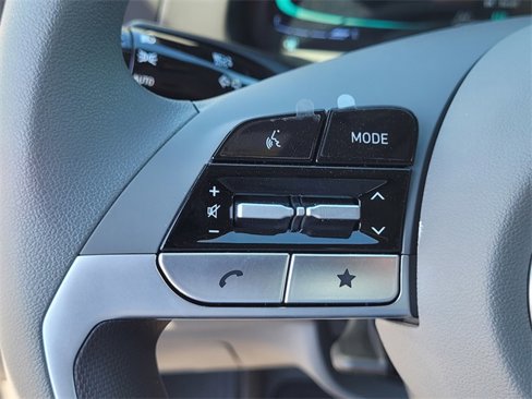 New 2025 Hyundai Elantra Blue image 16