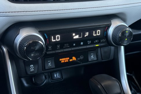 Used 2019 Toyota RAV4 XLE image 20
