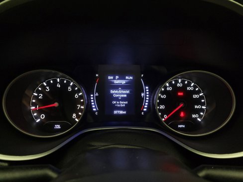 Used 2020 Jeep Compass Latitude w/ Premium Lighting Group image 23