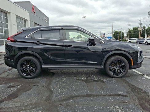 Used 2022 Mitsubishi Eclipse Cross LE image 8