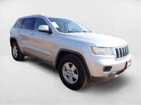 Used 2012 Jeep Grand Cherokee Laredo image 6
