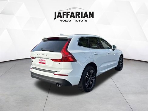 Used 2020 Volvo XC60 T6 Momentum image 3