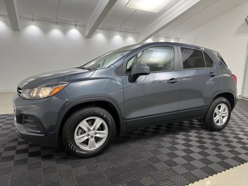 Used 2022 Chevrolet Trax LS w/ Tint and Cruise Package image 2