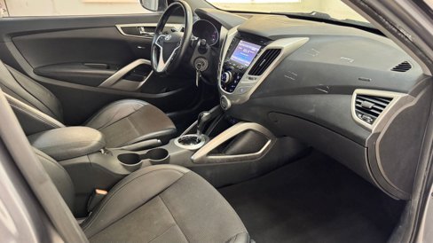 Used 2015 Hyundai Veloster w/ Option Group 02 image 23
