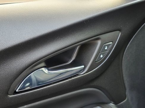 Used 2022 Chevrolet Equinox LT image 21