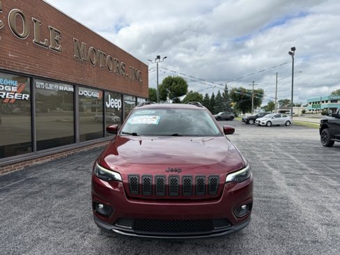 Used 2019 Jeep Cherokee Latitude Plus image 2