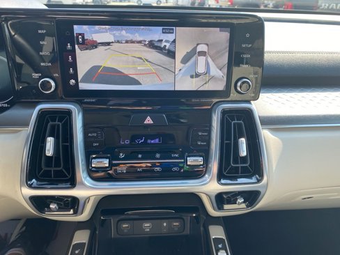 Used 2023 Kia Sorento SX Prestige w/ Panoramic Sunroof Package image 37