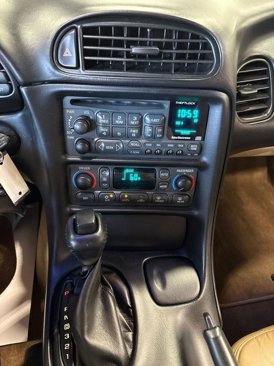 Used 2004 Chevrolet Corvette Coupe w/ Preferred Equipment Group image 40