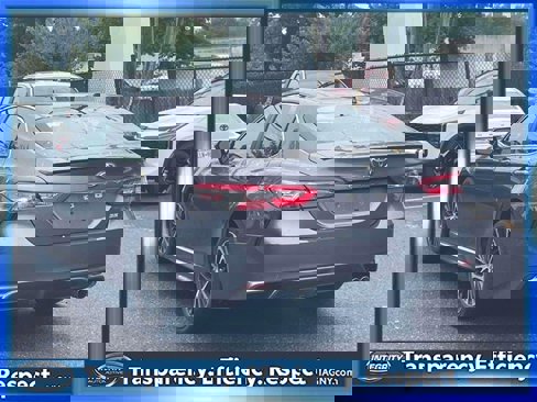 Used 2019 Toyota Camry SE image 7