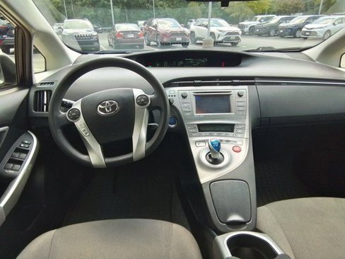 Used 2015 Toyota Prius Three image 10