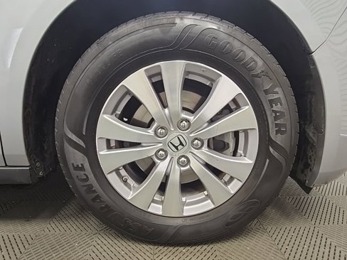 Used 2016 Honda Odyssey EX-L image 43