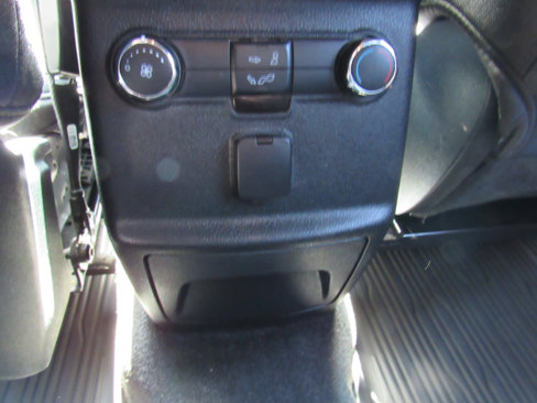 Used 2018 Ford Explorer XLT w/ Equipment Group 201A image 29