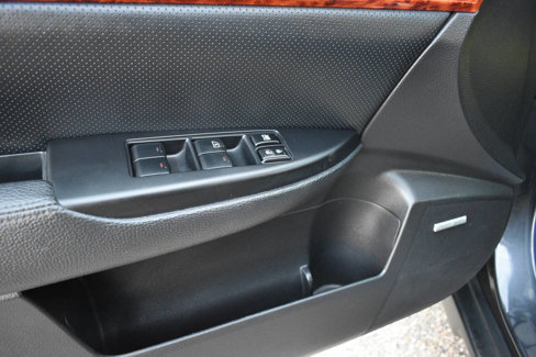 Used 2011 Subaru Outback 2.5i Limited image 16