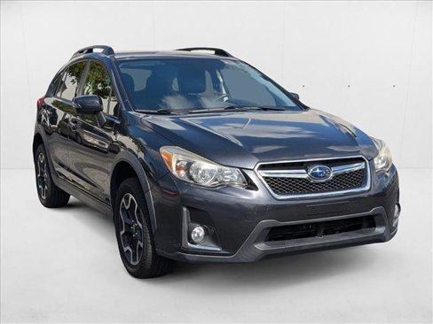 Used 2016 Subaru Crosstrek 2.0i Limited w/ Popular Package #2 image 3