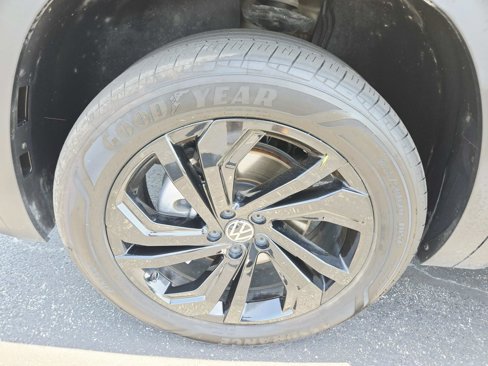 Used 2022 Volkswagen Atlas SE image 22