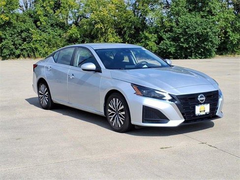 Used 2023 Nissan Altima 2.5 SV image 6