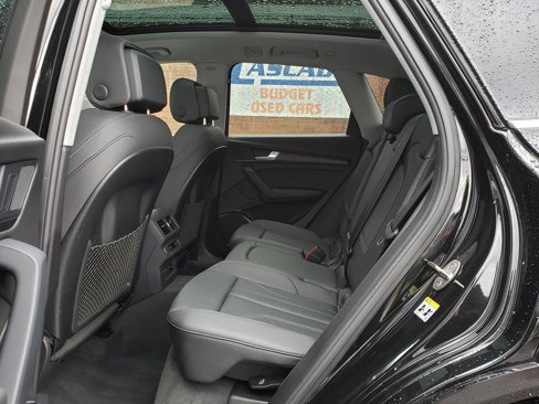 Used 2024 Audi Q5 2.0T Premium w/ Convenience Package image 11