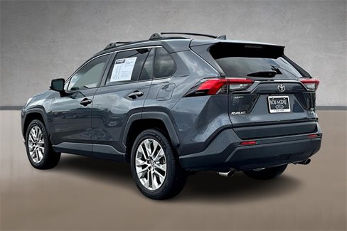 Used 2019 Toyota RAV4 XLE Premium image 12