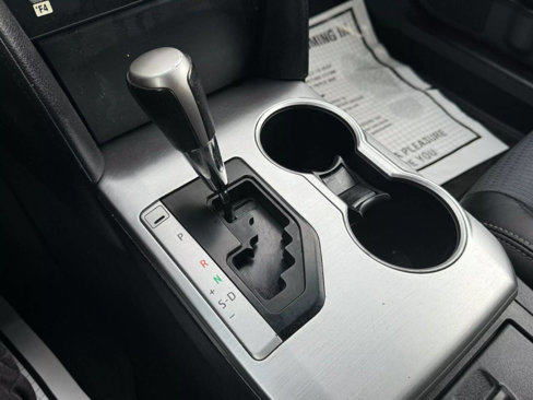 Used 2014 Toyota Camry SE image 22
