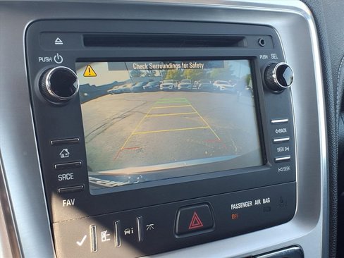 Used 2015 GMC Acadia SLT image 9