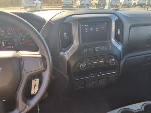 Used 2020 Chevrolet Silverado 1500 Custom w/ Custom Value Package image 11