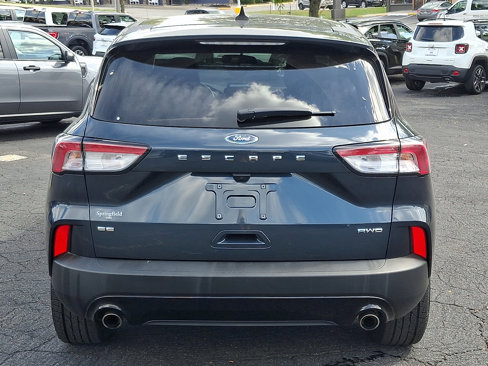 Used 2022 Ford Escape SE w/ SE Sport Appearance Package image 5