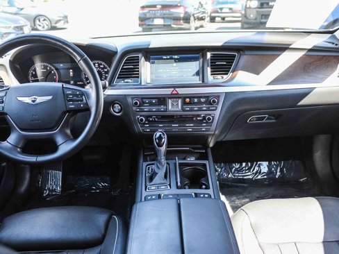 Used 2015 Hyundai Genesis 5.0 image 12