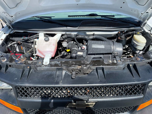 Used 2014 Chevrolet Express 2500 image 29