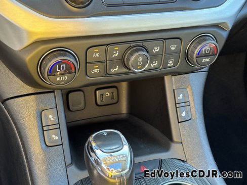 Used 2018 GMC Acadia SLT image 36
