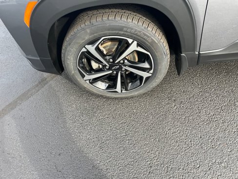Used 2021 Chevrolet TrailBlazer RS image 33