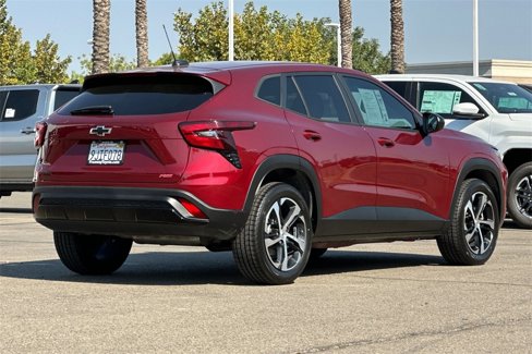 Used 2024 Chevrolet Trax RS w/ Sunroof Package image 5